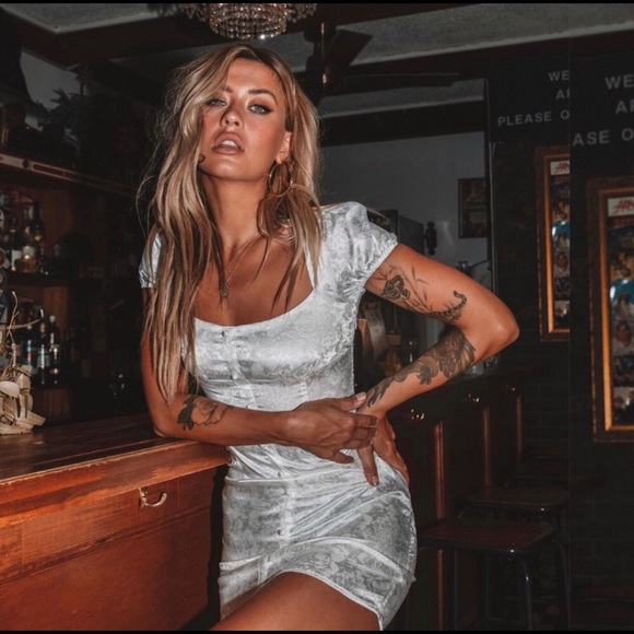 Princess Polly Tyra Mini Dress - Picture 2 of 12